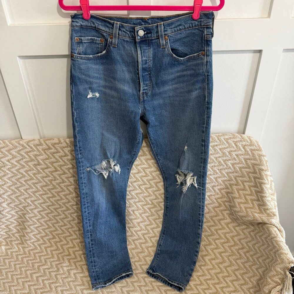 Levi’s Women’s Wedgie Straight Ankle Jeans